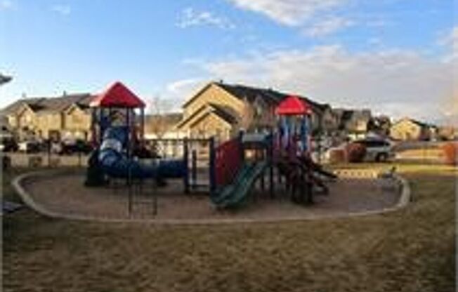 *Reduced price* End Unit Townhouse in Springville