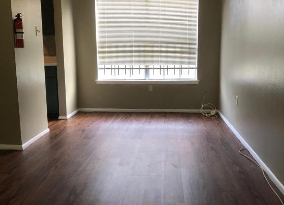 4609 EARL GROS AVE