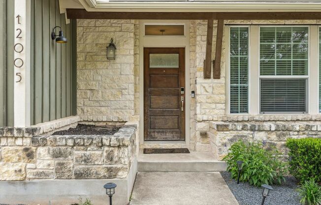 Stunning 4-Bedroom Home with Office in North Austin – Available now!