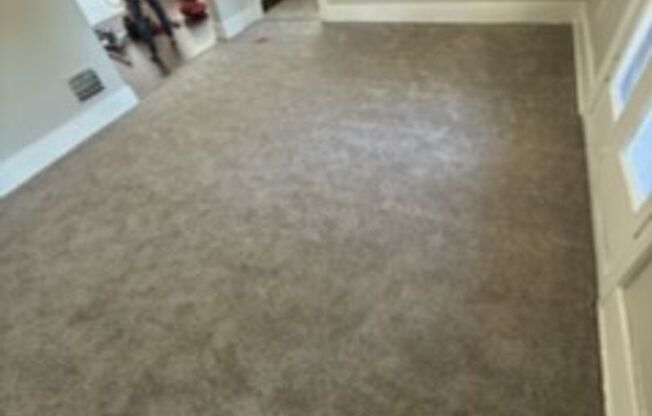 15702 Cherrylawn