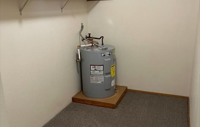 1 bed, 1 bath, 725 sqft, $1,150, Unit 3663E