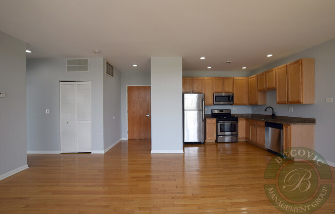 2 beds, 2 baths, 900 sqft, $2,500, Unit 203