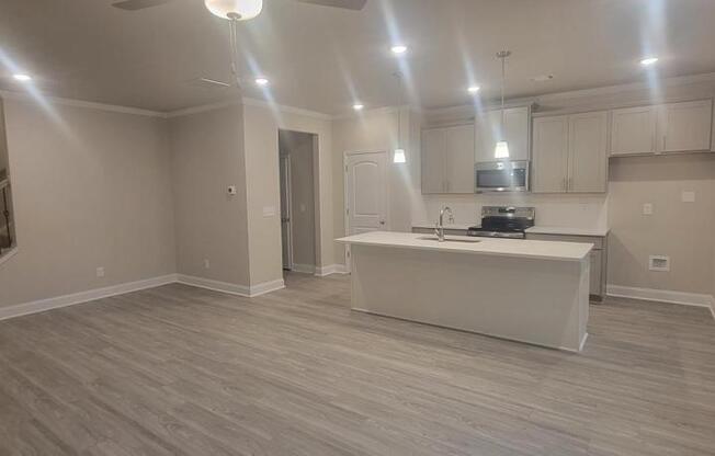 1307 FERN RDG CT