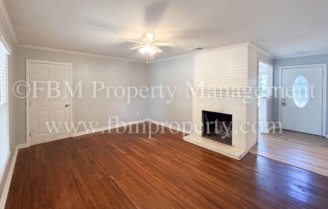 2937 W 4th Ave - Cozy 4 Bedroom, 2 Bathroom Home in Corsicana, TX