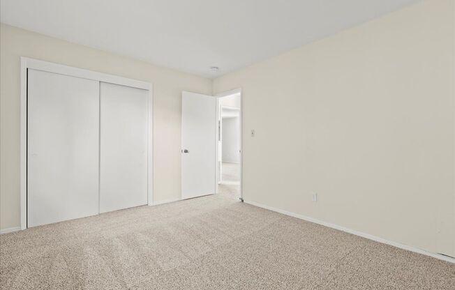 2 beds, 1 bath, $2,995, Unit 254 College Unit B