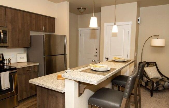 2 bedroom 2 bath! Spacious floor plan upscale interiors on third floor! $1,000 Off move in costs! Must move in by 5/8