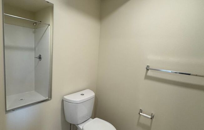 Studio, 1 bath, 175 sqft, $1,099, Unit 517