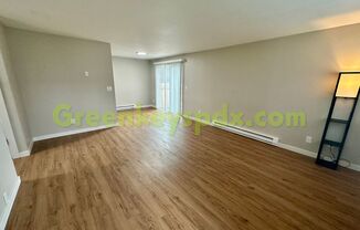 2 beds, 1 bath, $1,840