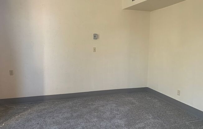 Studio, 1 bath, $750, Unit 373