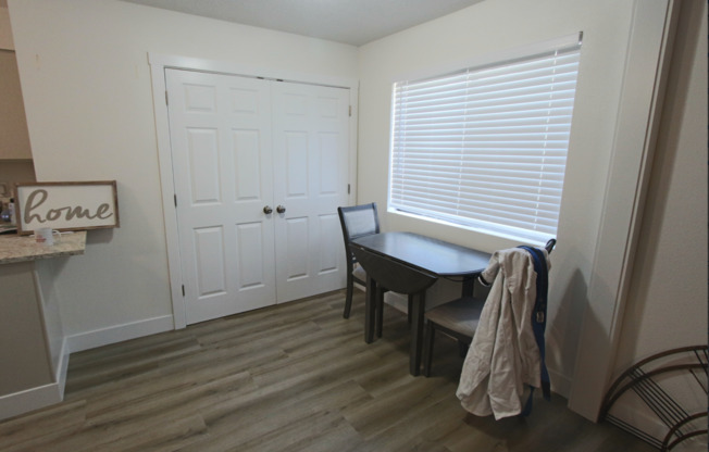 1 bed, 1 bath, 916 sqft, $775