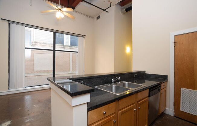 2 beds, 2 baths, 900 sqft, $1,840, Unit 108