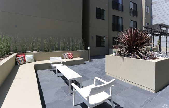 1 bed, 1 bath, 366 sqft, $2,415, Unit 406