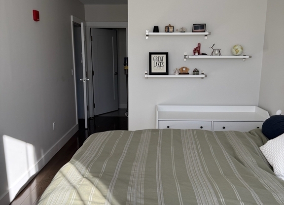 2 beds, 2 baths, 1,200 sqft, $4,500, Unit 414