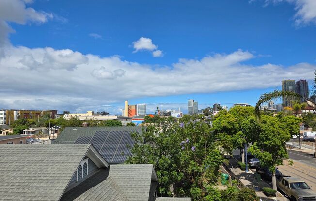 Studio, 1 bath, 327 sqft, $1,815, Unit 302
