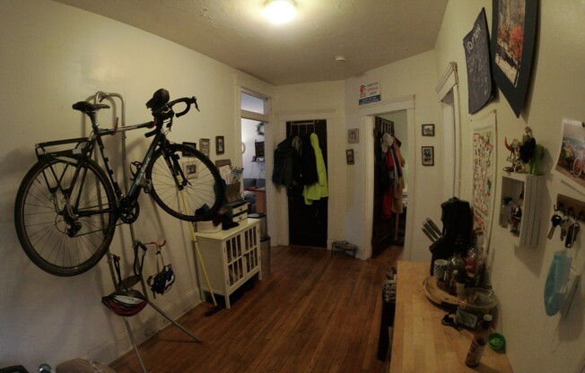 1 bed, 1 bath, $2,400, Unit 12
