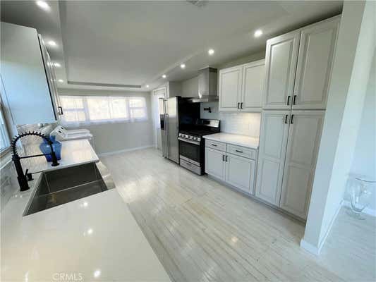 3 beds, 2 baths, 1,298 sqft, $4,700