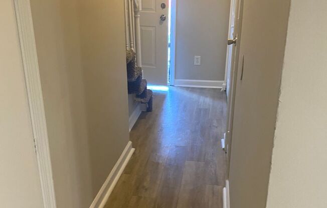 2 beds, 1.5 baths, 1,140 sqft, $1,450, Unit 104