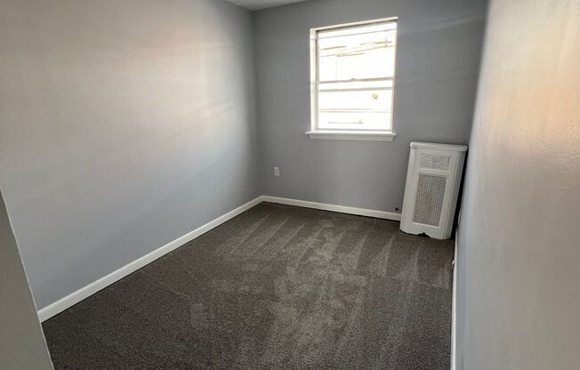 3 beds, 1 bath, $1,450