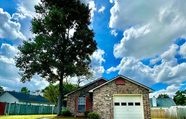 Charming two bedroom, two bathroom home at The Lakes in North Charleston!