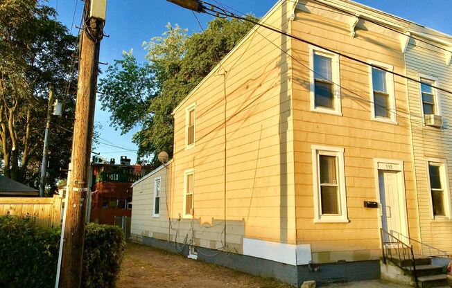 539 Cambria St