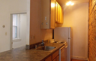 1 bed, 1 bath, $1,195, Unit 1F