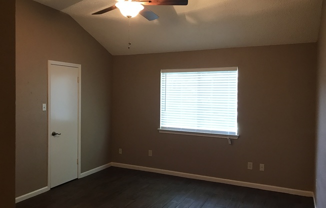 3 beds, 2 baths, $1,795