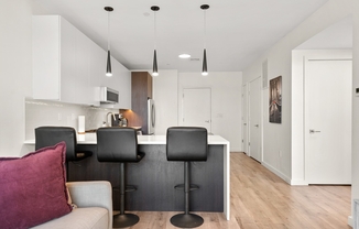 1 bed, 1 bath, 570 sqft, $3,300, Unit 504