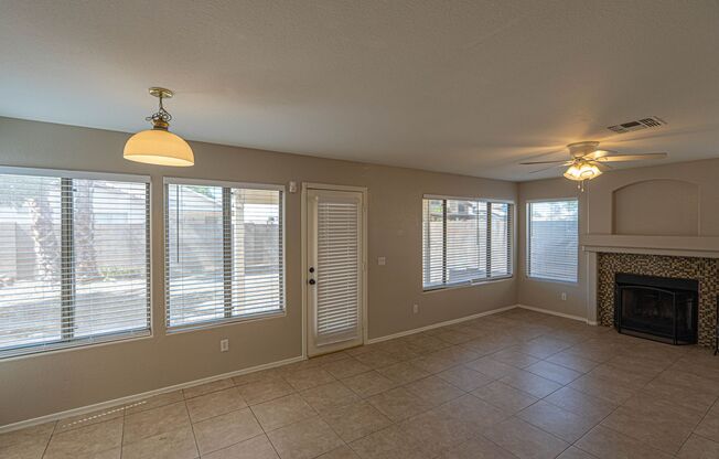 4 Bed/3 Bath in Sonoma Ranch!