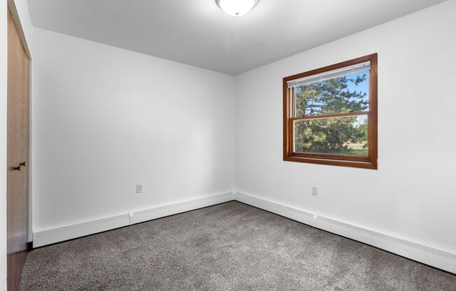 2 beds, 1 bath, 900 sqft, $1,045, Unit 2950