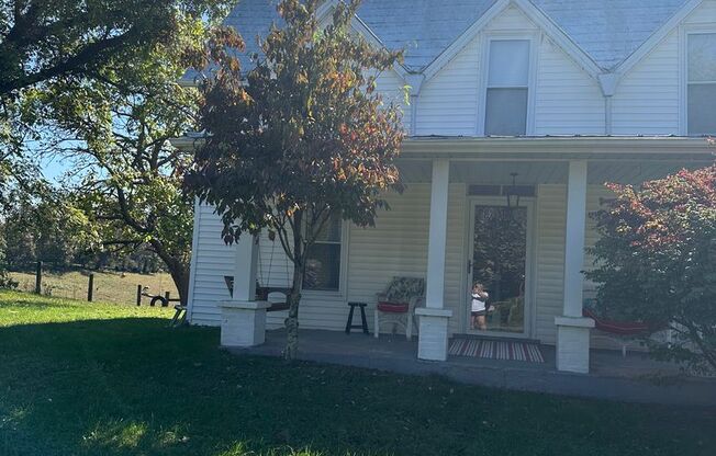 4 Bedroom, 2 Bath farm house out in the Country.