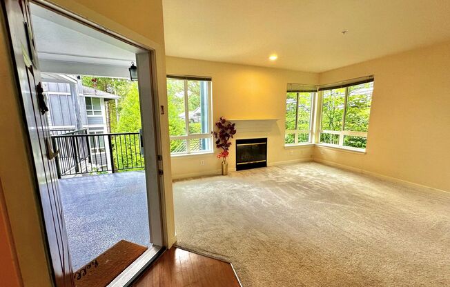Beautiful 2BR|2BA with Washer and Dryer, Two Parking Spots and Amenity Center
