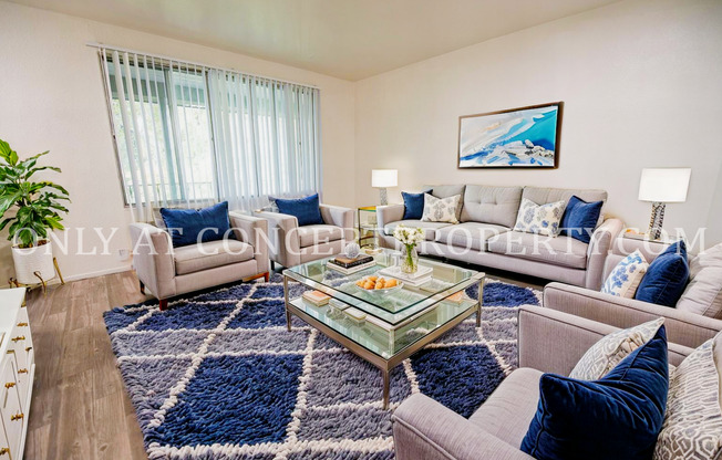 2 beds, 1 bath, 580 sqft, $1,049, Unit C4