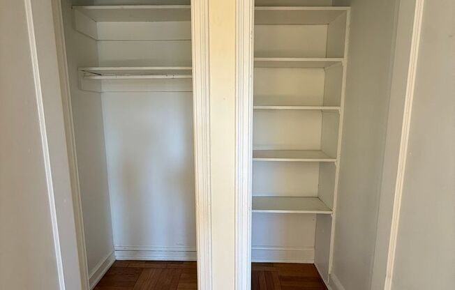 1 bed, 1 bath, 803 sqft, $2,450, Unit Royal York 1106