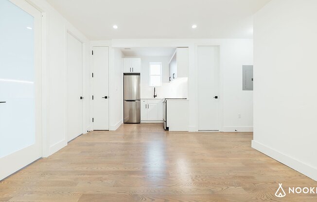 282 E 32 ST