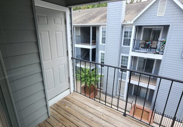 322 GRANVILLE CT