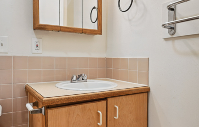 Studio, 1 bath, 400 sqft, $1,150, Unit A18