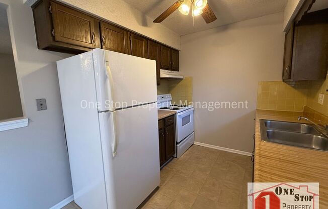 3 beds, 2 baths, $1,350