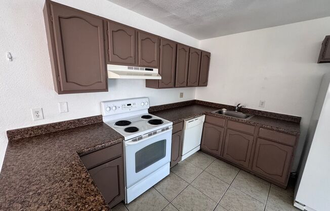 Golden 5245 (JE) NoHW - Fourplex