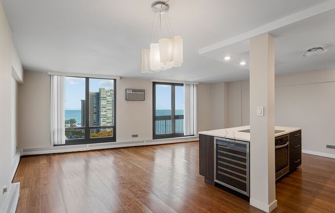 2 beds, 1.5 baths, 967 sqft, $3,000, Unit 16C