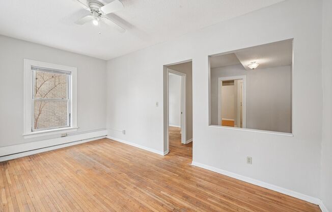 2 beds, 1 bath, 720 sqft, $1,395, Unit 102