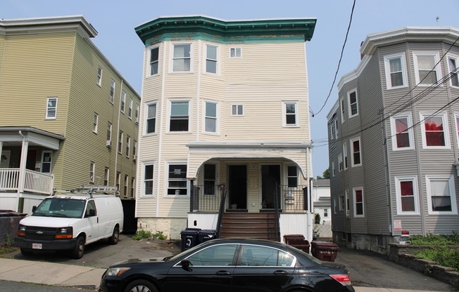 122 VERNAL ST
