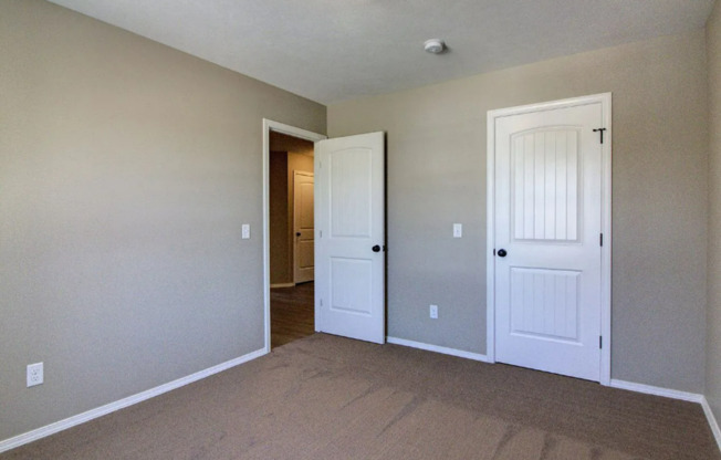 3 beds, 2 baths, $1,445