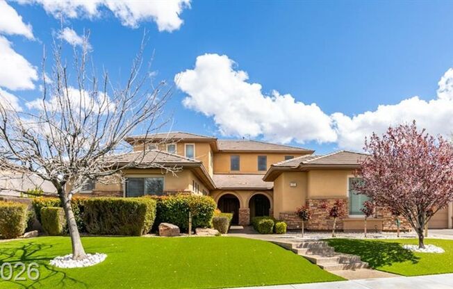 Elegant Anthem Country Club Residence with Spa, Balcony & 3-Car Garage