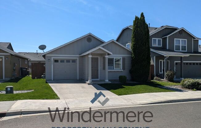 1233 SW Carver, College Place WA 99324