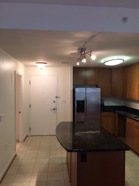 Beautiful 1 bedroom / 1 bath condo with balcony