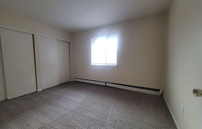 2 beds, 1 bath, $1,425, Unit 312