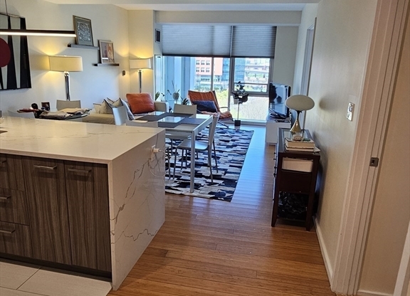1 bed, 1 bath, 747 sqft, $3,450, Unit 707T