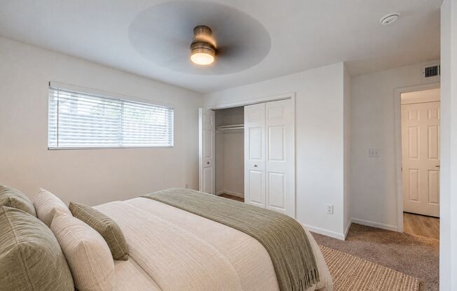 3 beds, 2 baths, 1,200 sqft, $1,995, Unit 2290-03