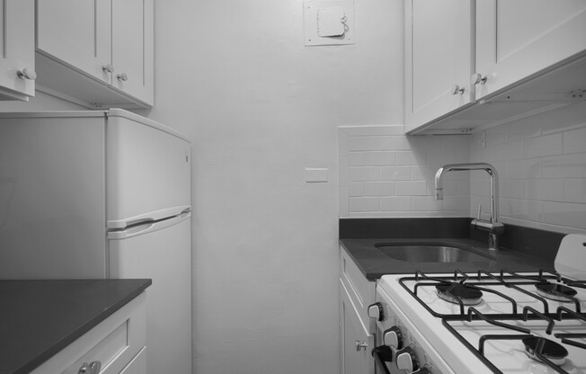 253 W 72nd St 616