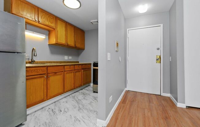 2 beds, 1 bath, 750 sqft, $1,695, Unit 3121-204